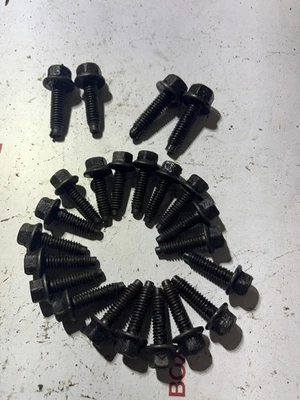 Ford F150 1987-1996 5,0 5,8 302 351 motor OEM cárter de aceite pernos largos herrajes Foto 1 de 3