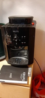 Kaffeevollautomat  Krups Serie EA81  Defekt - Bild 1 von 2