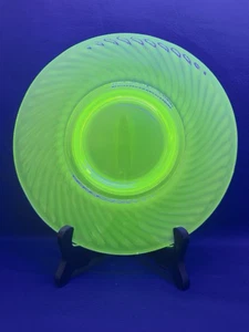 Uranium Glass Dessert Plate Diana Swirl By Federal Glass Co USA Vaseline 1930s - Bild 1 von 13