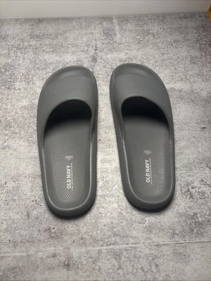 Old Navy Grey Slide-On Sandals Men’s Size 9 - Image 1 of 4