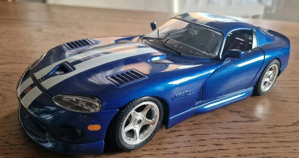 Burago Dodge Viper GTS COUPÈ 1/18 Blu 1996 Made In Italy - Immagine 1 di 4