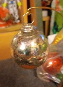 Vintage mittelgroße Kugel Weihnachtsschmuck Merury Glas silber, gebraucht - Bild 1 von 11