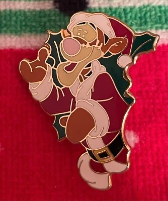 Disney Store 12 Months of Magic 2002 Tigger Christmas Wreath Pin #16959 - Image 1 of 4