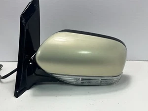 2006-2007 SUBARU TRIBECA GOLD LEFT DRIVER SIDE MIRROR TURN SIGNAL OEM M295 - Picture 1 of 17