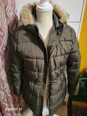 Abrigo parka suave de invierno marrón de espacio medio para mujer Foto 1 de 3