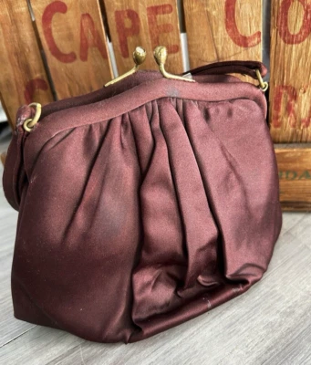 Bolsa de dança vintage marrom cetim Morris Moskowitz com pente MM 1950s - Imagem 1 de 4