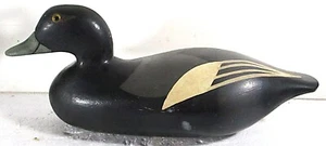 ELEGANTE BLUEBILL DE MADERA VIEJA HECHO A MANO? DECOY, OJOS DE CRISTAL, PINTURA ORIGINAL EN MUY BUEN ESTADO - Imagen 1 de 9