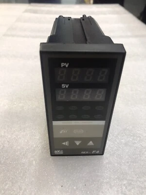 RKC REX-F7 Digital Temperature Controller - Image 1 of 4