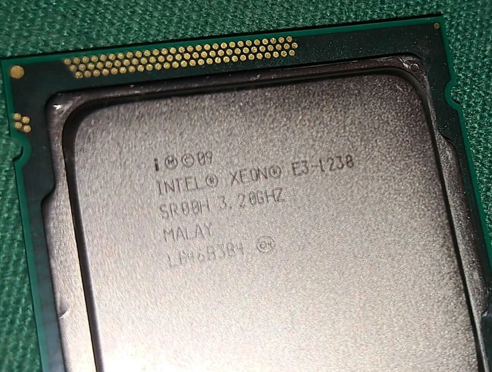Intel Xeon Processor E3-1230 v6 8M Cache, 3.50 GHz - 4 core/8 thread - LGA1151 - Immagine 1 di 1