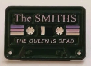 Spilla distintivo rock smaltato band heavy metal The Smiths The Queen is Dead spilla bavero - Foto 1 di 7