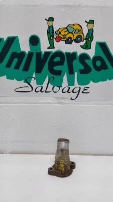 Ford Ranger 2003 carcasa termostato de 3,0 litros  Foto 1 de 4