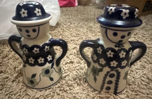 Boleslawiec Set of 2 Poland Floral Lady w/Hat Salt & Pepper Shakers - Picture 1 of 4