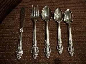 International Lyon FRONTENAC Stainless Flatware Silverware 5 Pieces, Spoons Fork - Picture 1 of 8