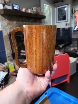 Taza de madera Foto 1 de 4