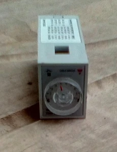 Carlo Gavazzi HAA14QM24 Delay and Timing Relay - Picture 1 of 7