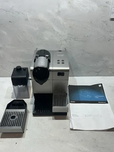 Nespresso DeLonghi Lattissima Plus Kaffeemaschine EN520.S silber - voll funktionsfähig - Bild 1 von 10