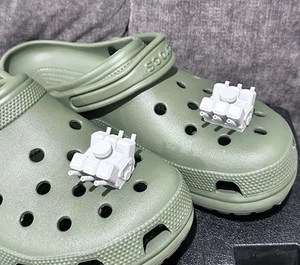 2Pcs V6 Engine Charms For Crocs 3D Printed Car Lovers Shoe Decor Attachments - Picture 1 of 6