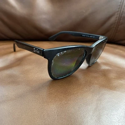 RAY BAN black/green POLARIZED RB4184 601/9A 54 sunglasses Authentic! See Desc - Image 1 of 4