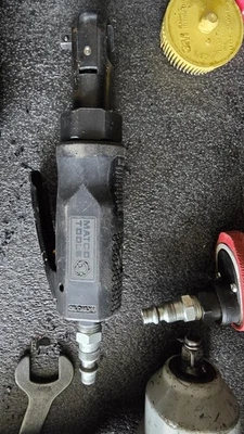 Catraca de ar pneumática Matco Tools MT2835A 1/4" - Imagem 1 de 2