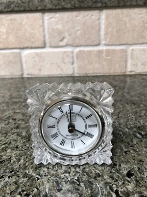 Fifth Ave Lead Crystal Quartz Desk Clock - Starburst - 2-3/4" x 2-3/4" x 1-1/4" - Image 1 of 4