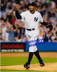 ORLANDO EL DUQUE HERNANDEZ NEW YORK YANKEES ACTION SIGNED 8X10 - Picture 1 of 1