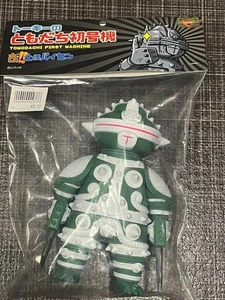 Tomodachi First Unit Cactus Green Model Second Generation Collectible Figure - Picture 1 of 2