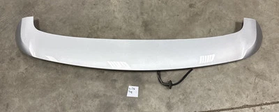 Alerón de puerta levadiza trasera Chevy Equinox 2010-2015 OEM con tercera luz de freno usado Foto 1 de 4