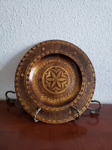 Vintage 1974 Made In Poland Tarnowiec Wooden Handcarved Handcrafted Plate 11" - Picture 1 of 12