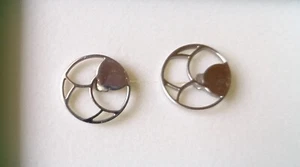 Energetix Kreisrunde Ohrstecker aus polierten Edelstahl mit grafischem Muster - Bild 1 von 1