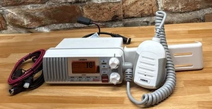 Uniden UM385 VHF Seefunkgerät LESEN - Bild 1 von 5