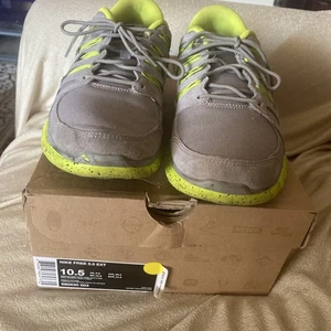 Nike Free 5.0 Herren Größe 10,5 sehr bequem EUC mit Karton grau 580530 003 - Bild 1 von 13
