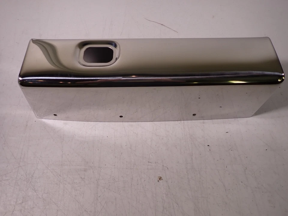 United Pacific 21710 Steering Column Cover Lower, Stainless, For Kenworth W900 Foto 1 de 4