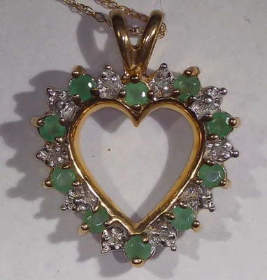 Vtg 10K Yellow Gold Genuine Emerald & Diamond Open Heart Pendant Necklace - 18" - Image 1 of 4