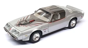 Road Signature 1/18 Scale 2625R - 1979 Pontiac Firebird Trans-Am - Silver - Picture 1 of 5