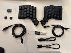 Clavier ergonomique ZSA Voyager Split noir kailh choc - commutateurs Pro rouge - FR/US - Photo 1/4