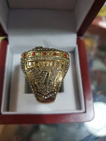 2019 Toronto Raptors Championship Replica Ring. KYLE LOWRY With Case Cover