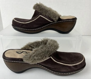 SOFTWALK Lined Brown Suede  Casual Wedge Clogs Faux Fur Womens Size 8.5 Slip ons - Picture 1 of 9