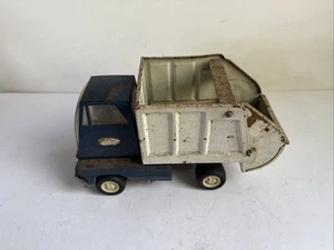 TONKA Vintage Garbage Truck Pressed Steel (3) - Picture 1 of 5