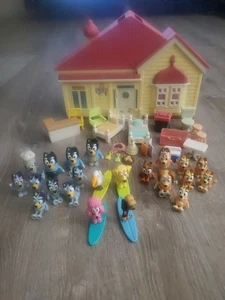 BLUEY FAMILY & FRIENDS Figuren & Zubehör viele Selten! 22 Figuren/Bluey House - Bild 1 von 9