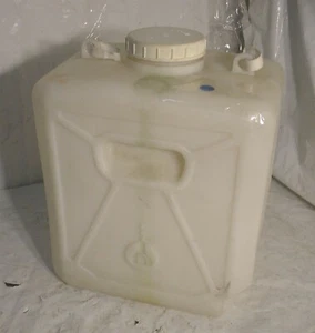 CARBO RECTANGULAR NALGENE 5 GALONES/20 LITROS HDPE - Imagen 1 de 6