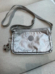 Bolso Bandolera Kipling Mikaela Mujer Talla Única Plateado Metálico - Imagen 1 de 5