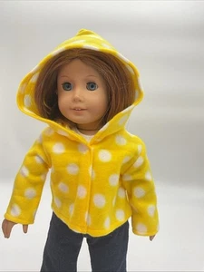 Chaqueta con capucha a lunares amarilla 18" ropa para muñecas American Girl - Imagen 1 de 3