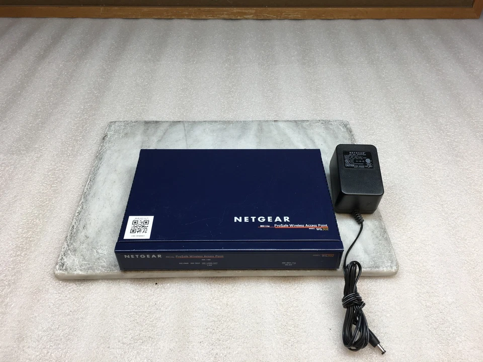 Netgear Prosafe WG302 802.11g Commercial Wireless Access Point No Antennas incl. - Image 1 of 4