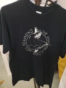 Vintage  Neil Diamond World Tour Live 2005 Size  M Black T-Shirt Gildan - Picture 1 of 5
