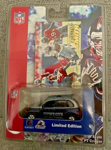 Dallas Cowboys Emmitt Smith Die Cast PT Cruiser escala 1:58 con tarjeta Fleer 2001 - Imagen 1 de 2
