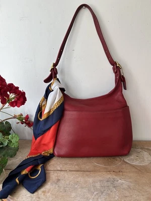 Red Vintage COACH Bag Red Leather Shoulder Purse 9058 READ‼️ - Image 1 of 4