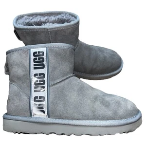 Botas UGG clásicas para mujer mini logotipo lateral II talla 6 gris EE. UU. USADAS EN EXCELENTE ESTADO - Imagen 1 de 13