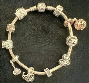 10 guaranteed genuine Pandora sterling silver charm bead bracelet - Picture 1 of 1