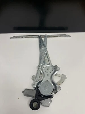 TOYOTA 2013-2018 AVALON / 2014-2019 HIGHLANDER REGULADOR VENTANA TRASERA DERECHA Foto 1 de 4