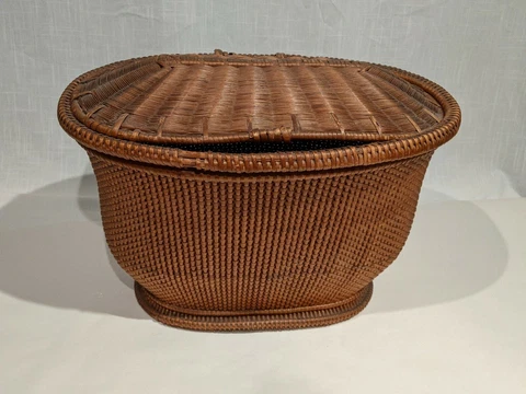 19th Century ANTIQUE SEWING BASKET, Large size 14 1/4 inches wide,10 inches tall Cover